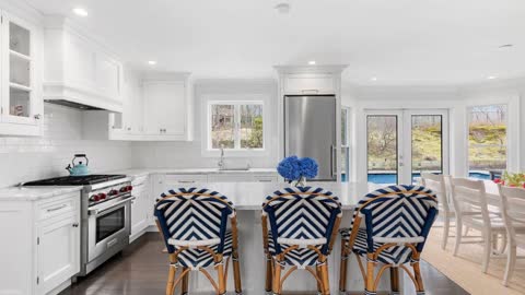 50 Woodland Farm Road, Southampton, NY 11968