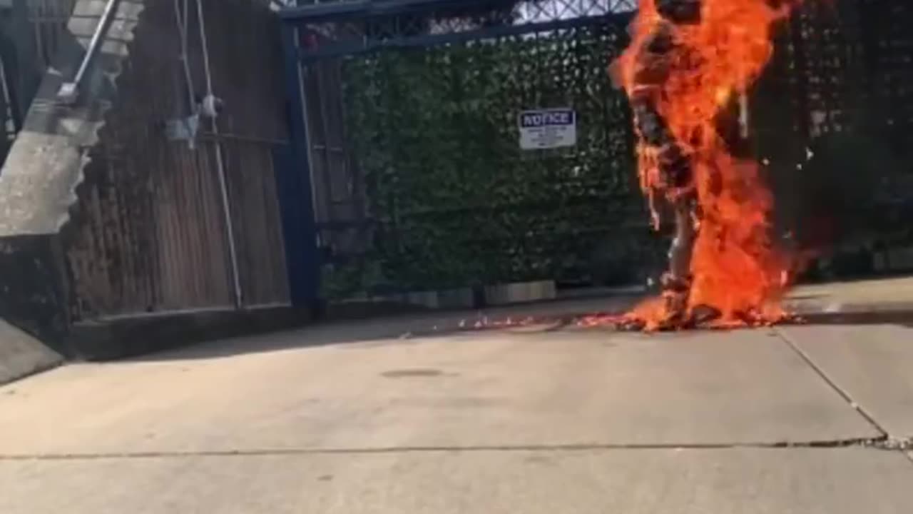 US soldier sets himself on fire in protest against the holocaust in Gaza.