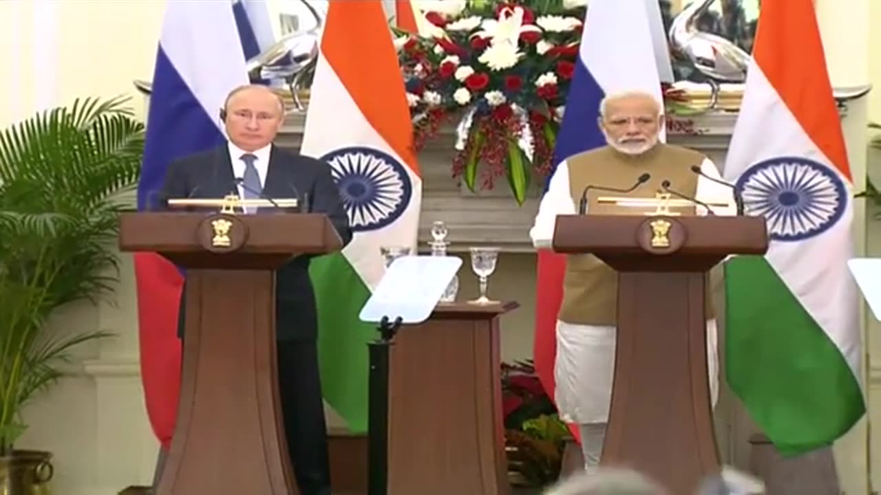 PM Modi with President Vladimir Putin at a Joint Press Meet