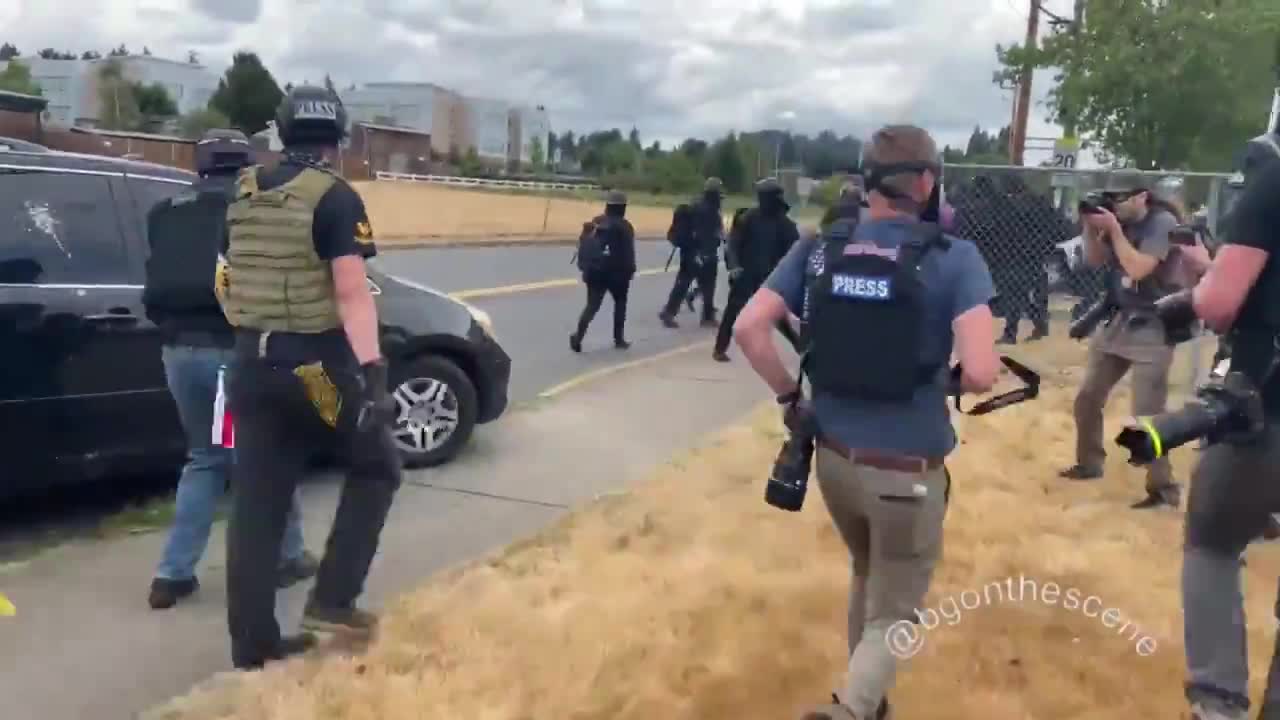 Proud boys Vs antifa Portland
