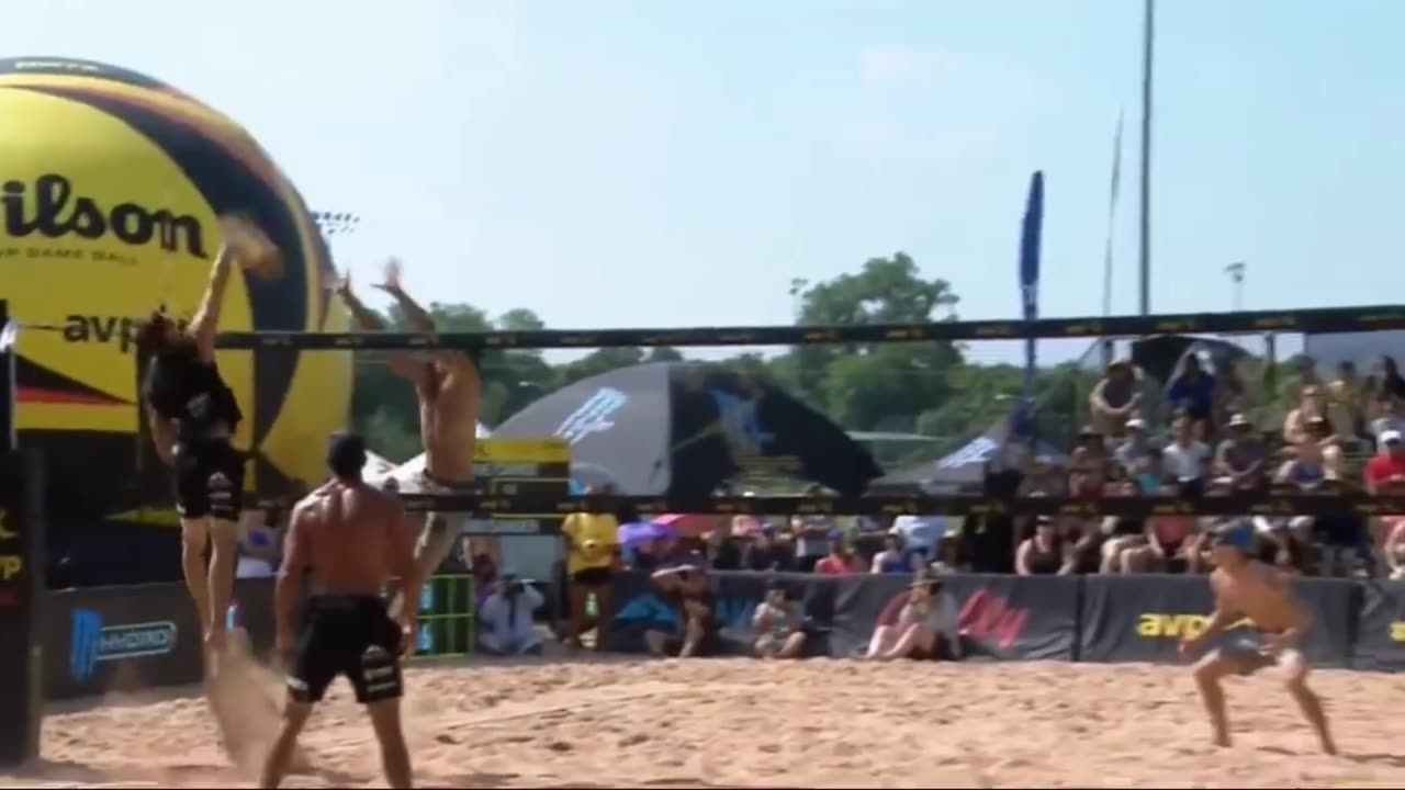 Taylor Crabb BOUNCES A Ball On His Brother "Wow"