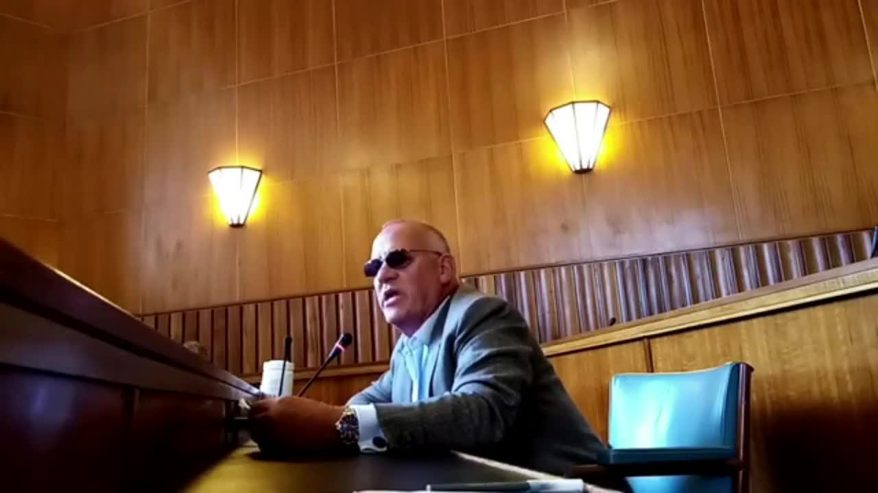 Mark Steele who is a weapons expert told the committee that the 5G network is a weapon of military technology used to find and neutralize targets by radar scanning
