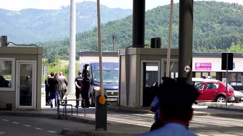 Serbia releases three detained Kosovo policemen