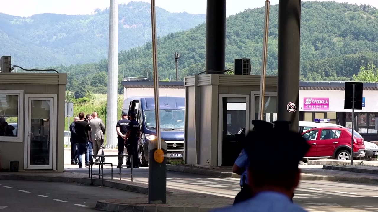 Serbia releases three detained Kosovo policemen