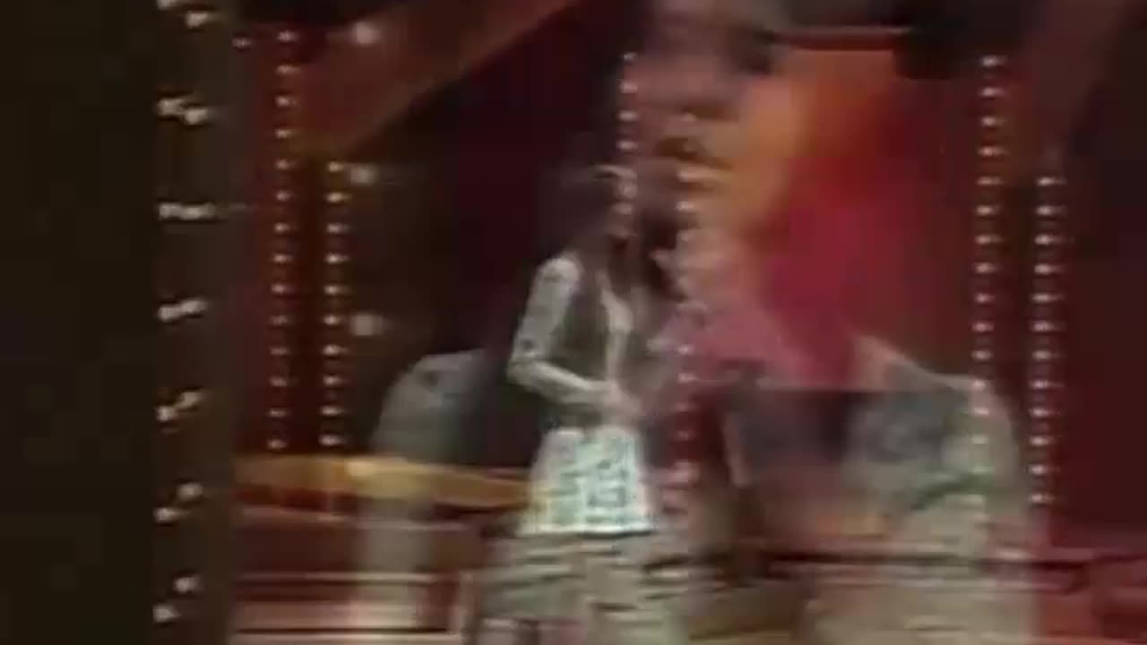 Crystal Gayle - Wrong Road Again - 1975