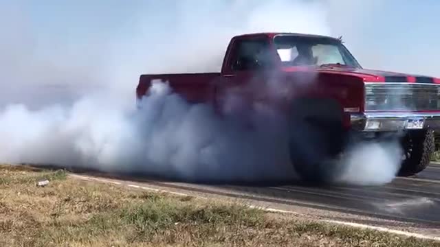“Reba” laying it down at the car show!