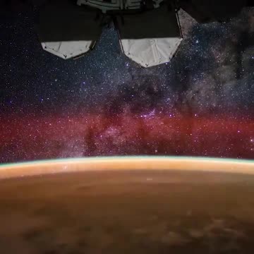 Spectacular timelapse of the Milky Way galaxy seen from the International Space Station