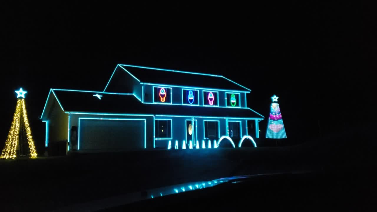 Light up the Holler 2021 "You Make it Feel Like Christmas"