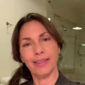 How to warm up your voice for singing.