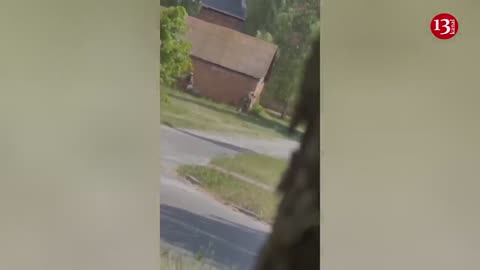 Footage of a street battle between Russian army and partisans in Russian streets