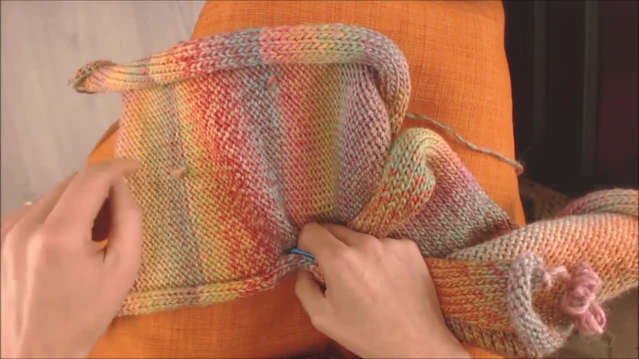 Tuto tricot 13 : tricoter un poncho et son bonnet, 2-4-6 ans, Toute laine, débutant total