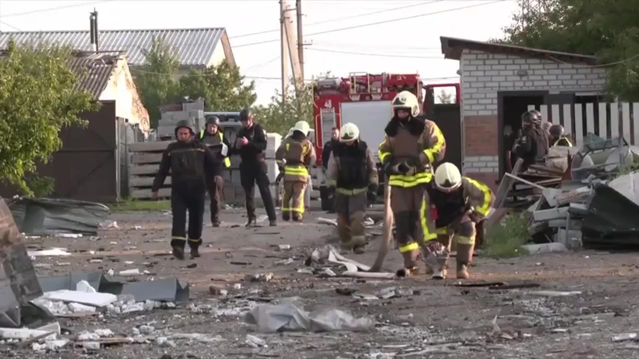 Frontline fighting: Russia advancing in shockoffensive north of Kharkiv | BBC News