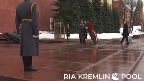 Putin laid a wreath at the Grave of the Unknown Soldier at the Kremlin Wall