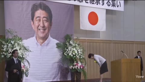もうこれ高市総理大臣やんか 私たちはまだ安倍総理から残された宿題あります 憲法の改正 皇統をちゃんと守りましょう