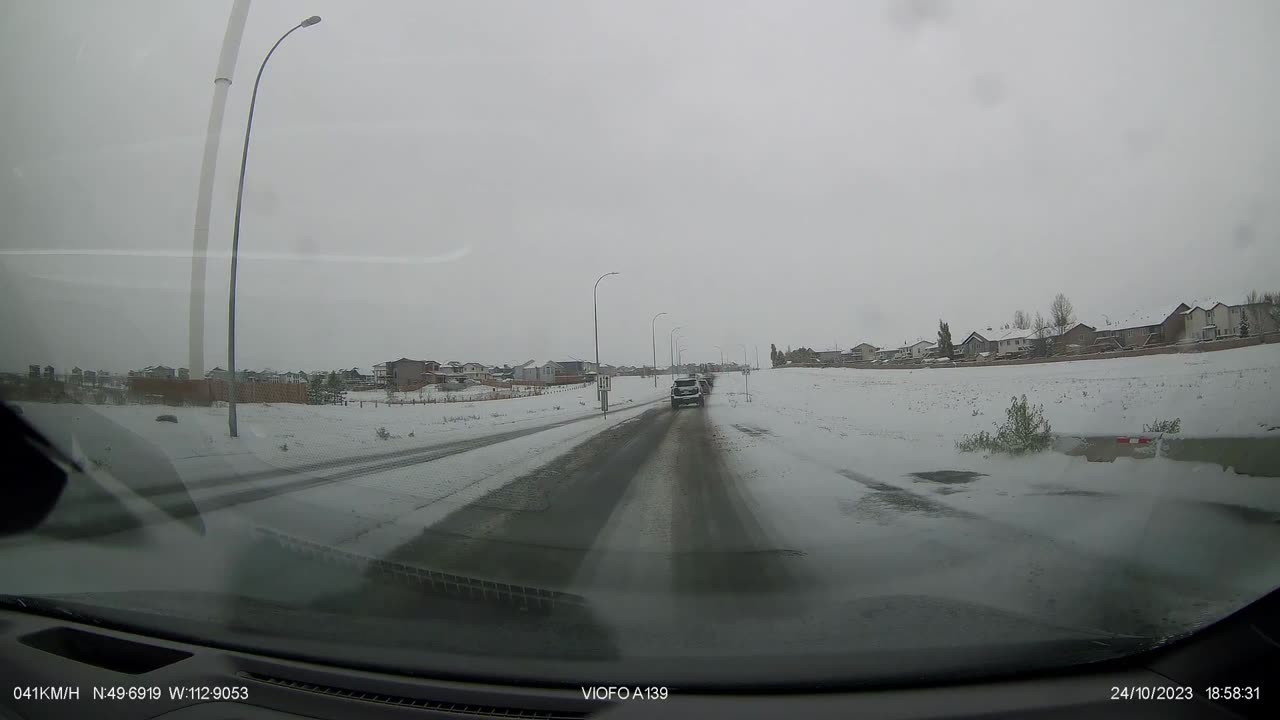 Jeep Slams Into a Light Post Due to Icy Roads