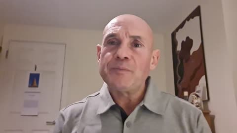 Episode 1. Interpol Vs Neil Kelliher: 4 1/2 year chase through 13 countries.