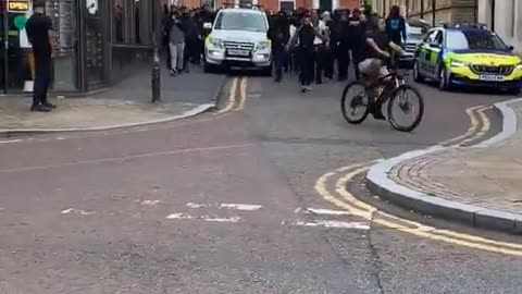 British cops yet again protecting the pedophile