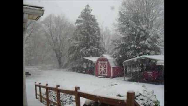 Snow April 18, 2022, 12:45 PM