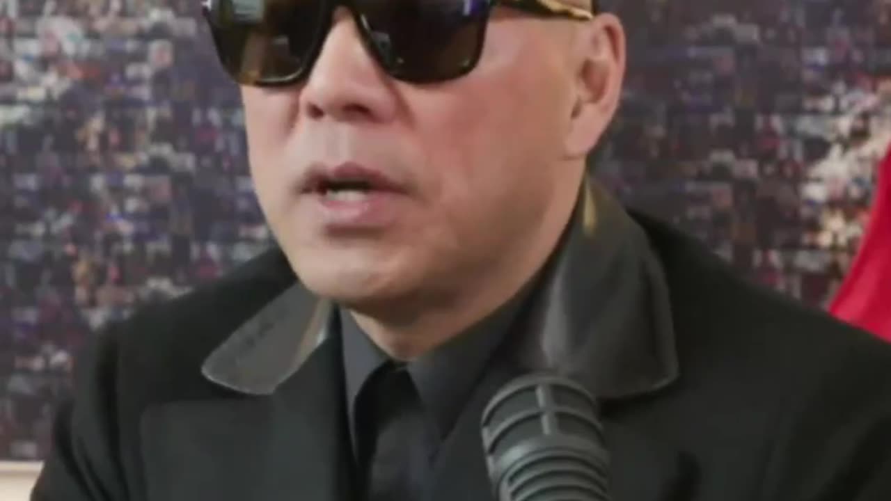20220124文贵先生直播： #什么叫教育？最好的教育就是离开学校后，所有学校的东西全忘掉，把兴趣激发出来，让人找到自己，张开嘴、迈开腿、睁开眼。