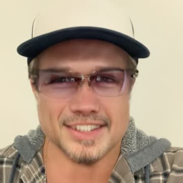 In a world first a team of doctors will attach an appendage to a bloke, born without one