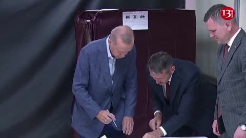 Turkey's Erdogan votes in election