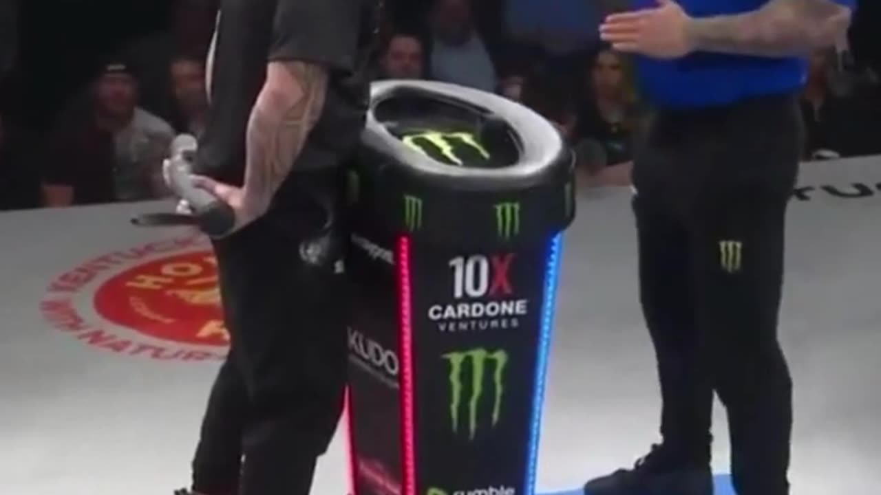 Heavy slap and knockout !!