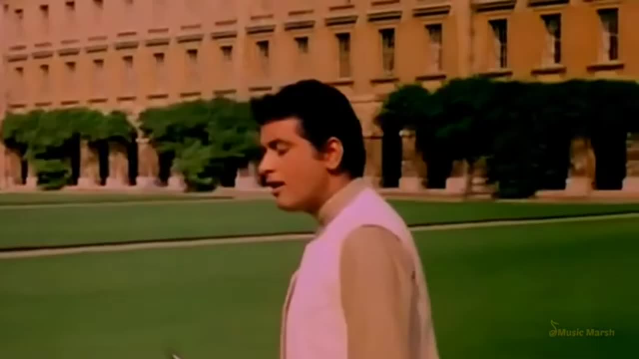 movie Purab Aur Paschim Koi Jab Tumhara Dil Tod De