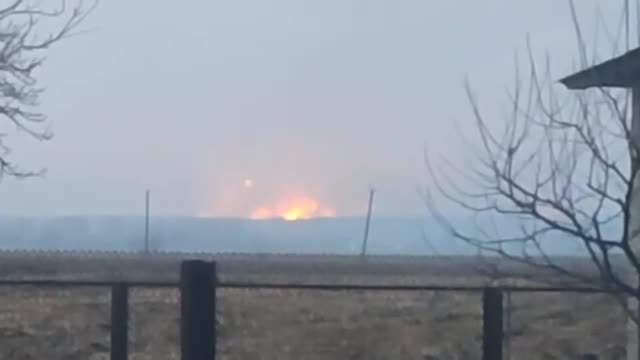 Καίγονται αποθήκες του στρατού στο Cherkassy #ukraine