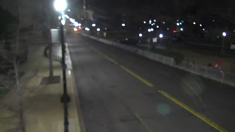 0936RHOB00IndepAveSWEastofTaxi_2021-01-05_02h40min00s127ms.mp4