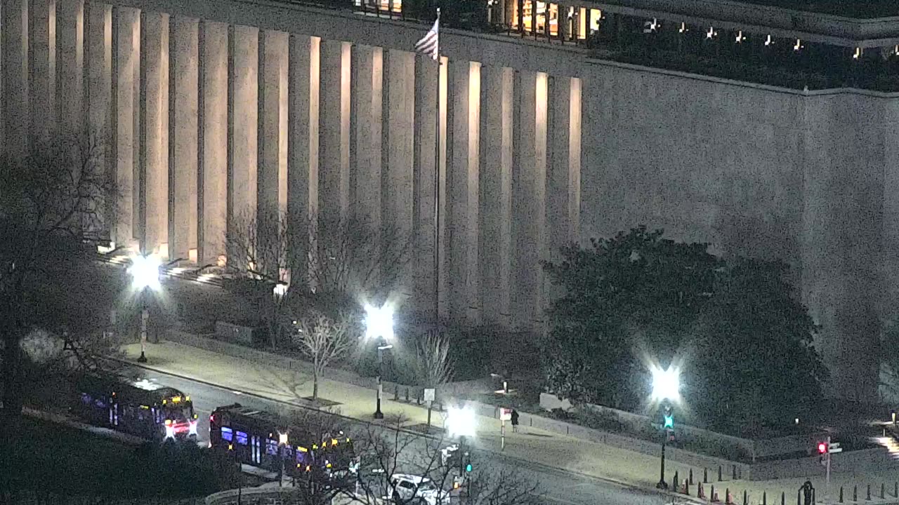 Camera0906USCDLASouthDome_2021-01-06_Starting_at_20h00min00s147ms