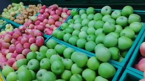 FRESH APPLES