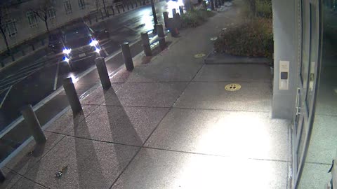8493OHOB01DStreetDoorExterior_2021-01-05_17h20min01s180ms.mp4