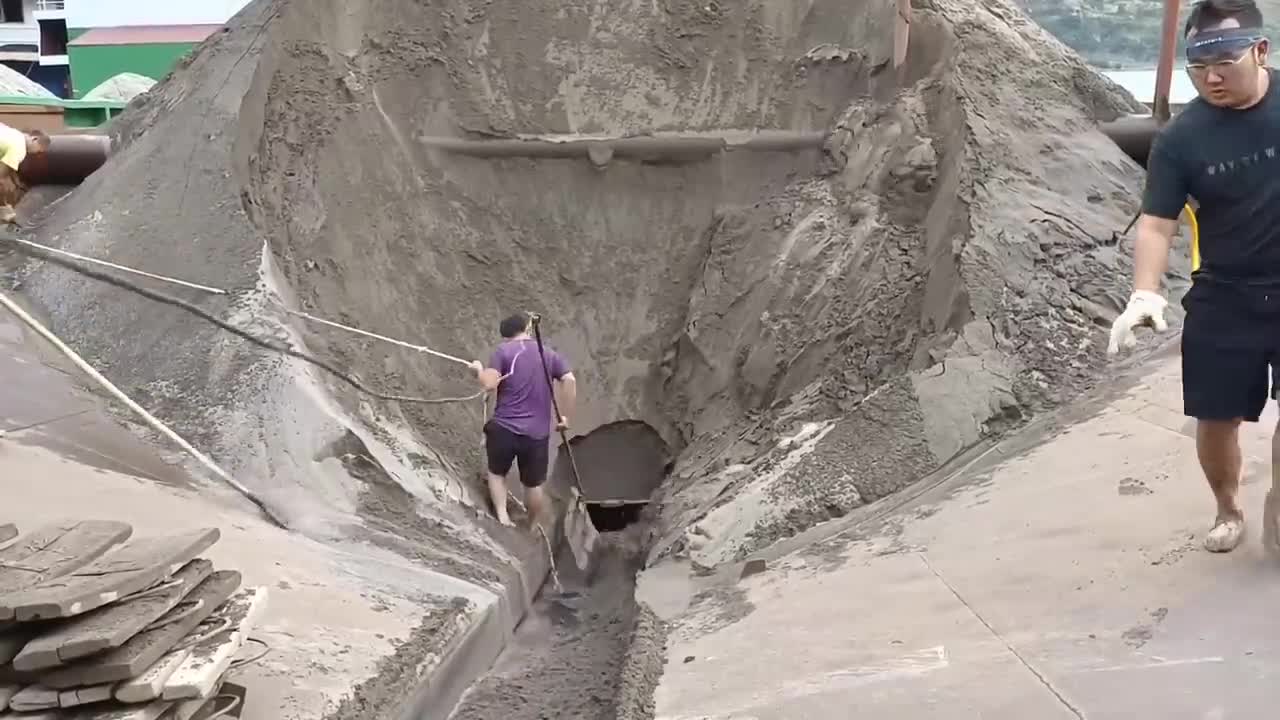 Friends who want to see cobblestones, wait, it should be there at the end of the month