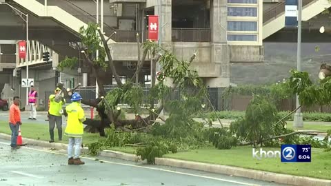 Hail, flooding, power outages Hawaii residents feel impacts of Kona Low