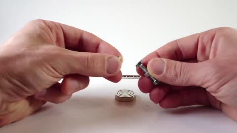 Levitating Gears _ Magnet Tricks & Magnetic Games