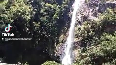 Cachoeira na trilha