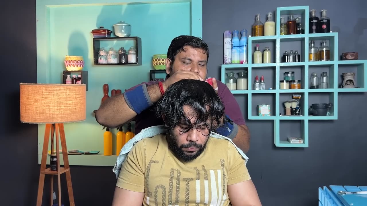 Comb Scalp Rub Head Massage for Relaxation by Shamboo Indian Massage