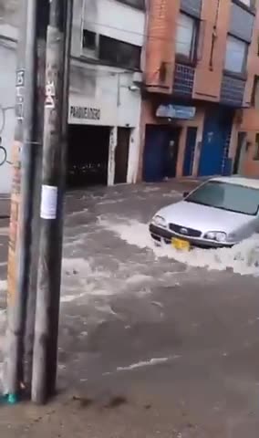 Massive flood due to torrential rainfall in Bogotá, Colombia 🇨🇴 (12.11.2024)