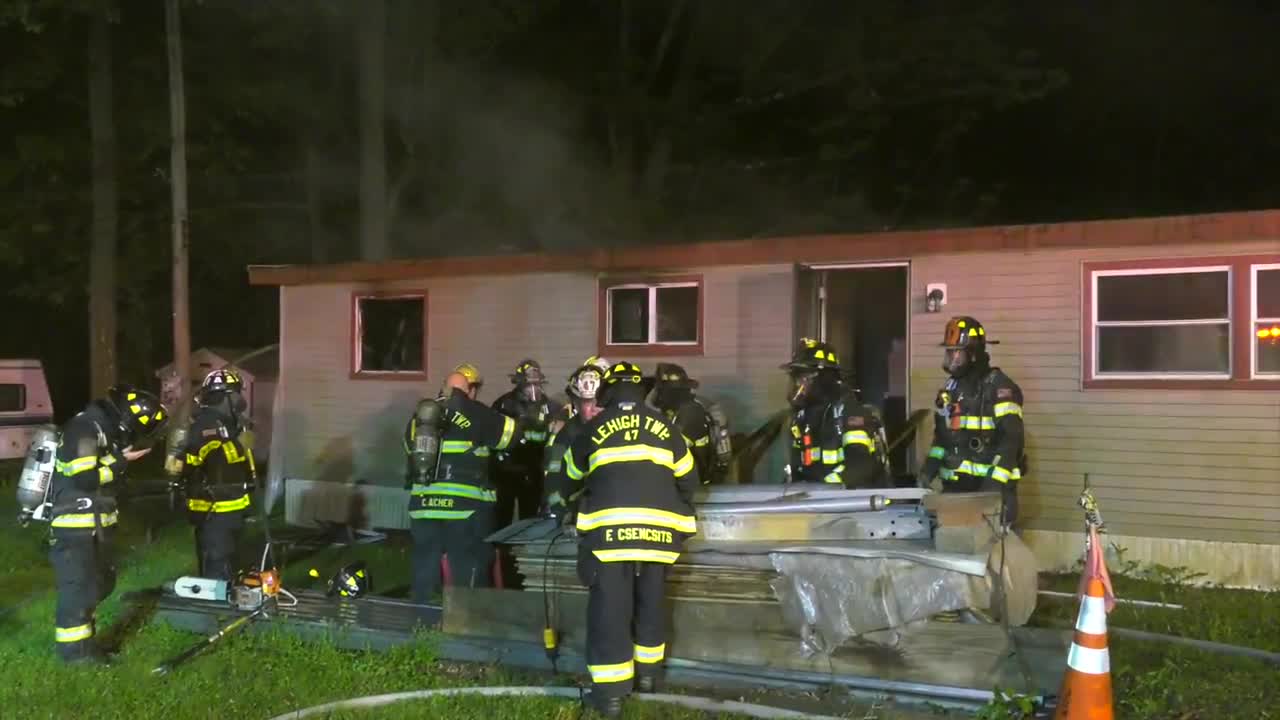 HOUSE FIRE ON 3 MILE RUN IN LEHIGH TOWNSHIP, PA