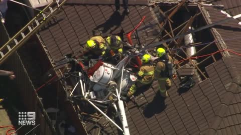 Trainee pilot crashes into roof of Melbourne home | 9 News Australia