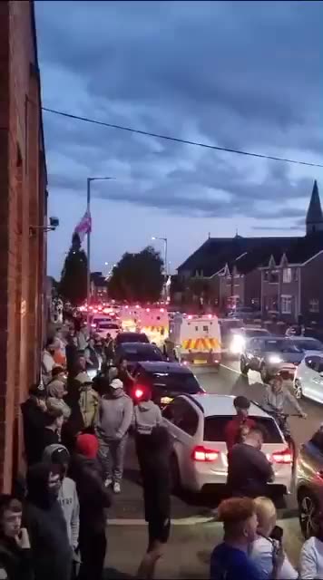 Woodvale has been paramilitary organized.