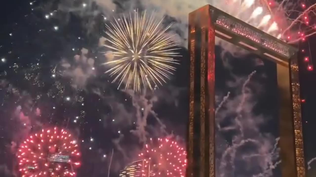 Dubai frame videos