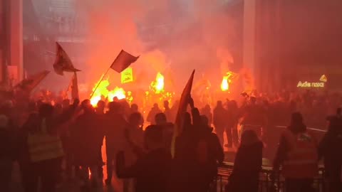 Happenning now: Protest at #BlackRock offices in Paris