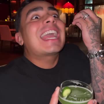 El vergonzoso momento que pasó Andrea Valdiri en un evento en EE. UU.