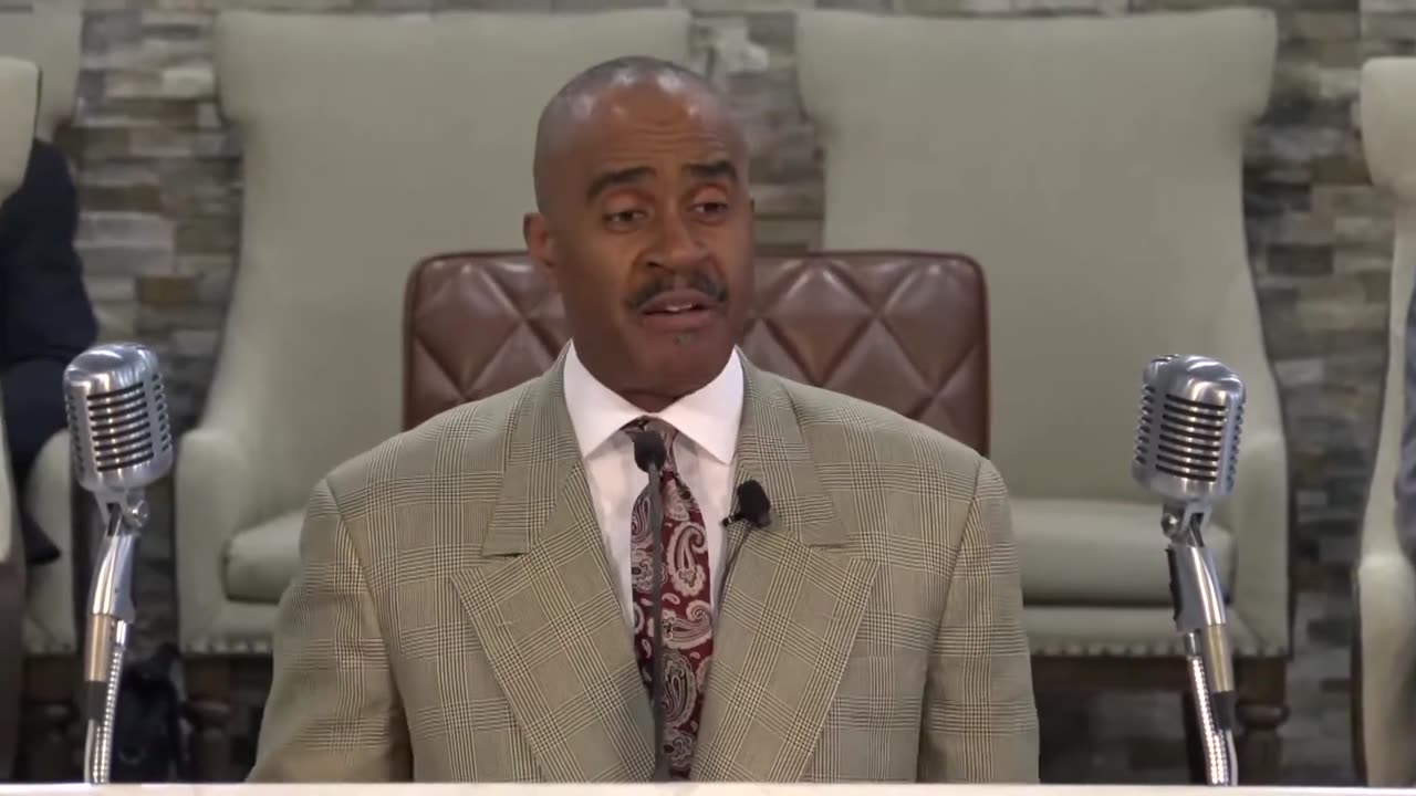 Pastor Gino Jennings: "Repentance And Baptism"