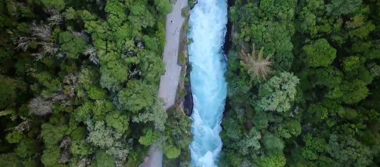 Travel New Zealand in a Minute - Aerial Drone Video _ Expedia