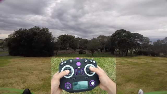 LESSON 2 : BASIC TURN ( HOW TO FLY A FPV RACE DRONE )