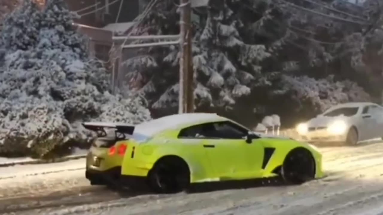 gtr godzilla Insane sounds