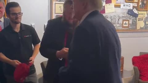 President Trump Meets with @ SimonRadio1776 in IOWA
