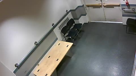 1657HQOB02PrisonerProcessingLobby_2021-01-05_00h00min00s770ms.mp4